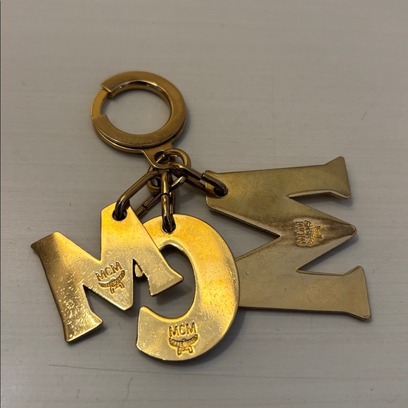 MCM BAG CHARM - Picture 5 of 6